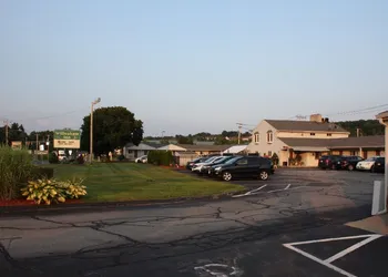 Wilbraham Inn hotel thumbnail 2