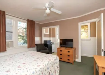 Inn At Queen Anne hotel thumbnail 3