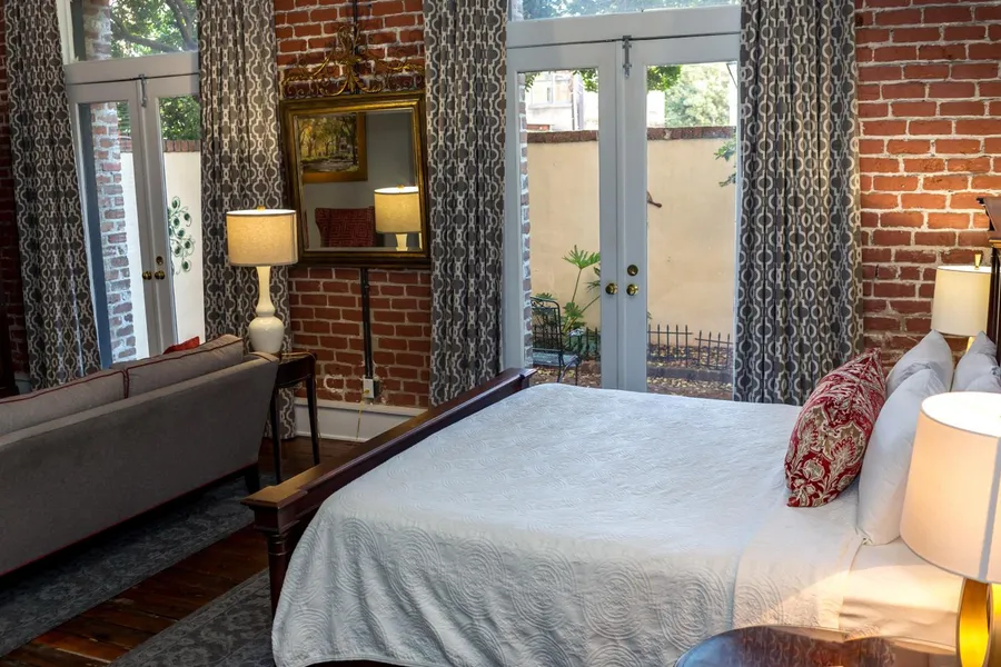 East Bay Inn, Historic Inns of Savannah Collection hotel detail image 6