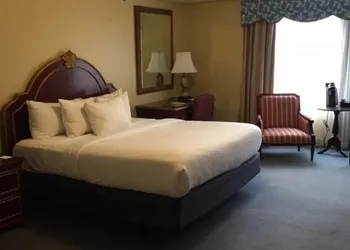 Columbia Club hotel thumbnail 6