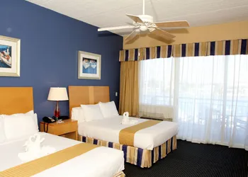 Chart House Suites and Marina hotel thumbnail 3