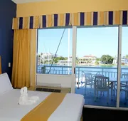 Chart House Suites and Marina hotel detail image 5