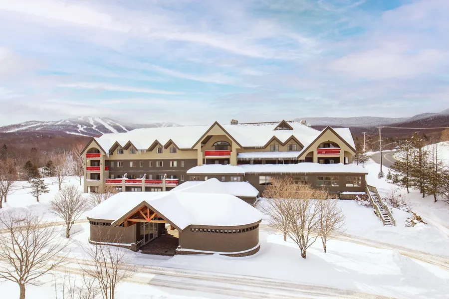Killington Mountain Lodge, Tapestry Collection by Hilton hotel detail image 2