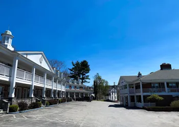 Inn on the Hudson hotel thumbnail 3