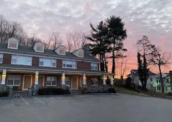 Inn on the Hudson hotel thumbnail 6