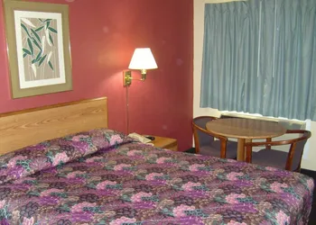 Cascade City Center Motel hotel thumbnail 6