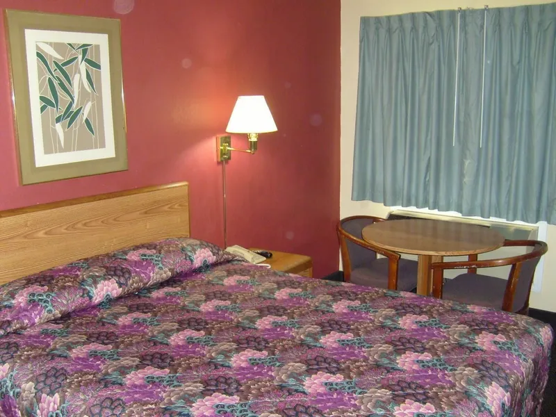 Cascade City Center Motel hotel detail image 6