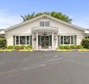 Glass House Inn Erie Near I-90 & I-79 hotel detail image 4