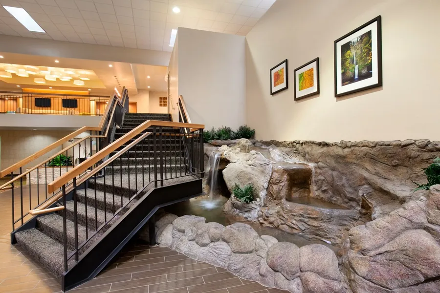 Holiday Inn Airport - Portland by IHG hotel detail image 2
