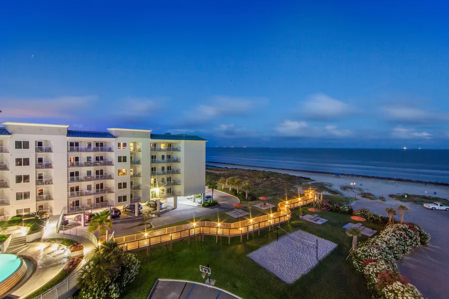 Holiday Inn Club Vacations Galveston Beach Resort by IHG hotel detail image 2