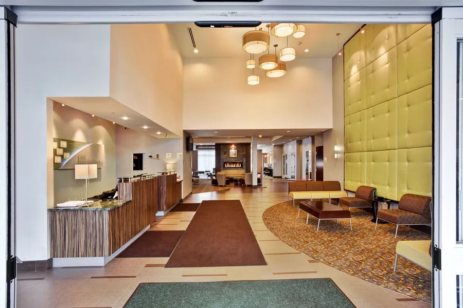 Holiday Inn Detroit Metro Airport by IHG hotel detail image 2