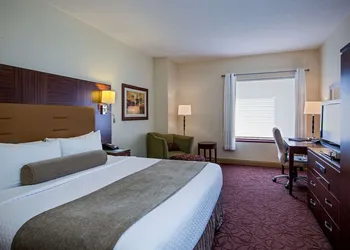 Sonesta Milwaukee West Wauwatosa hotel thumbnail 3