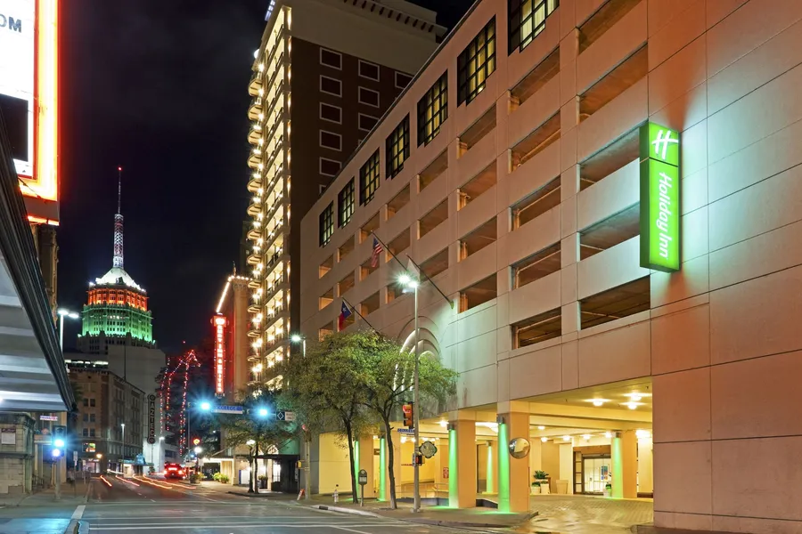 Holiday Inn San Antonio - Riverwalk by IHG hotel detail image 2