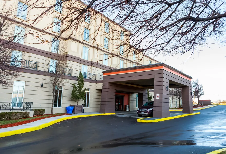 Best Western Premier Toronto Airport Carlingview Hotel hotel detail image 2