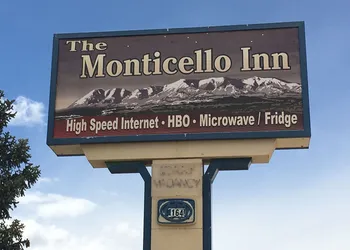 The Monticello Inn hotel thumbnail 2