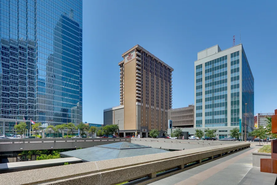 Crowne Plaza Dallas Downtown by IHG hotel detail image 2