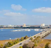 Holiday Inn Charleston Riverview by IHG hotel detail image 5