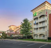 Holiday Inn Hotel & Suites Maple Grove Nw Mpls-Arbor Lks by IHG hotel detail image 4