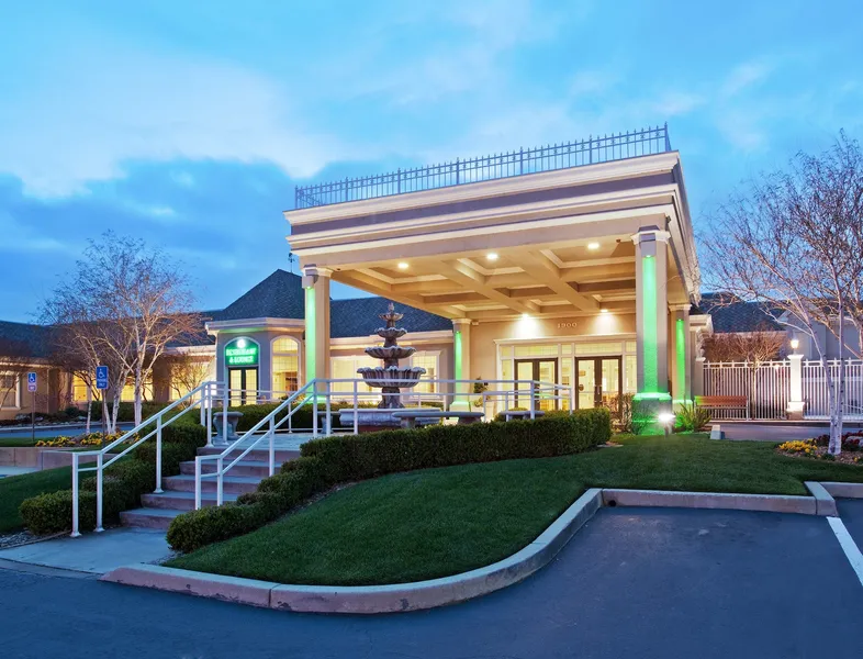 Holiday Inn Redding by IHG hotel detail image 2