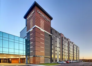 DoubleTree By Hilton Halifax Dartmouth hotel thumbnail 3