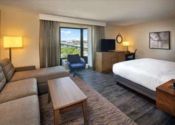 DoubleTree By Hilton Halifax Dartmouth hotel thumbnail 7