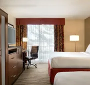 Holiday Inn Hotel & Suites Des Moines - Northwest by IHG hotel detail image 7