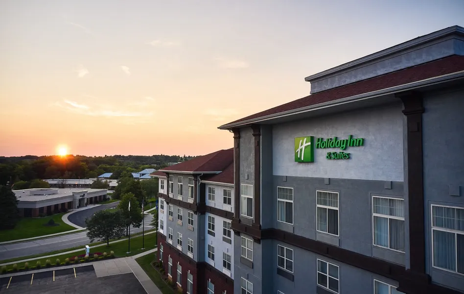 Holiday Inn Hotel & Suites Madison West - Middleton by IHG hotel detail image 2