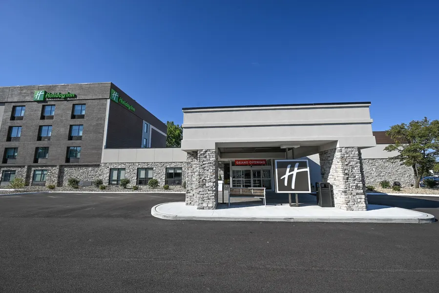 Holiday Inn Cleveland-Mayfield by IHG hotel detail image 2