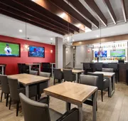Holiday Inn Calgary-Airport by IHG hotel detail image 7