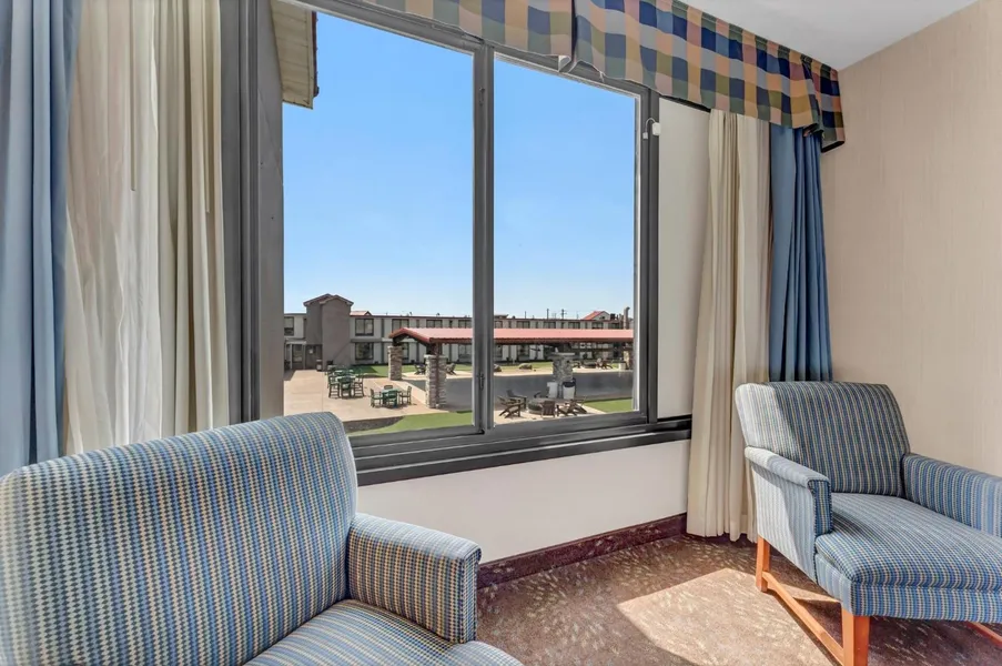 Buffalo Airport Hotel hotel detail image 6
