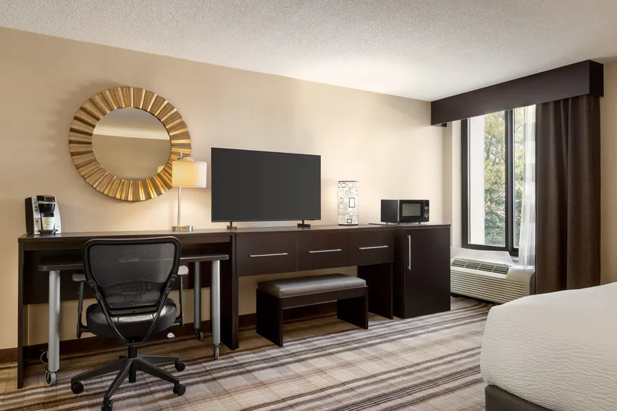 Holiday Inn Gaithersburg by IHG hotel detail image 6