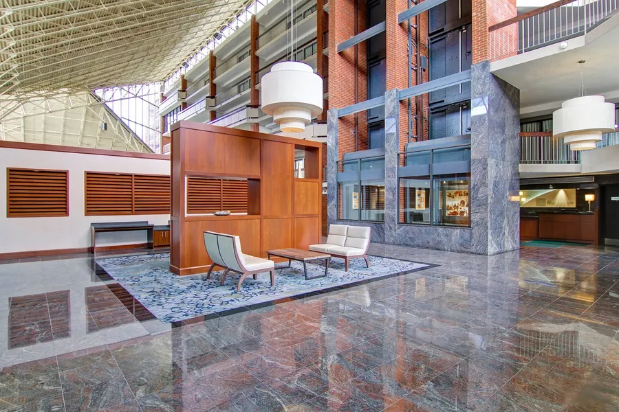 Holiday Inn Oakville Centre by IHG hotel detail image 6