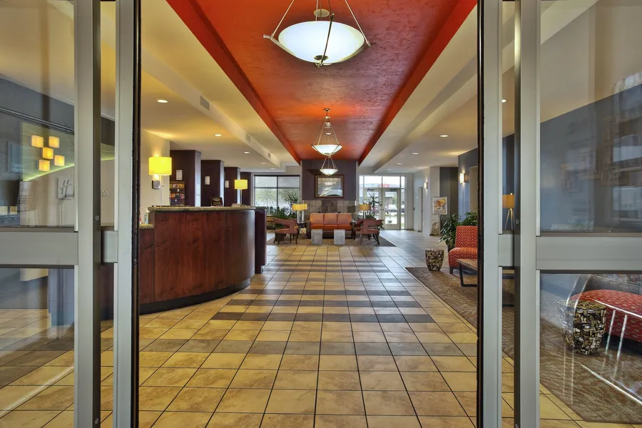 Holiday Inn & Suites Green Bay Stadium by IHG hotel detail image 2