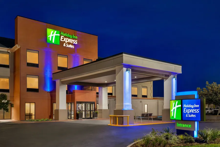 Holiday Inn Express & Suites Opelousas by IHG hotel detail image 2