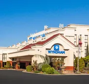 Wyndham Visalia hotel detail image 3