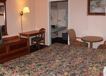 Andrew Johnson Inn hotel thumbnail 7
