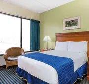 Days Inn by Wyndham Virginia Beach At The Beach hotel detail image 5