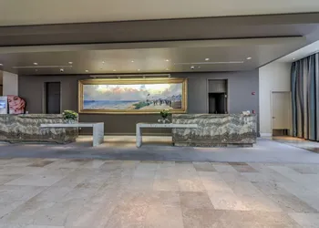 Ocean Place Resort And Spa hotel thumbnail 4