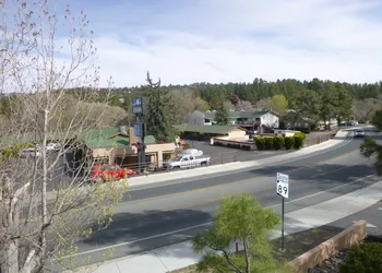 Sierra Inn hotel thumbnail 2