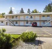 The Springwater Inn hotel detail image 7