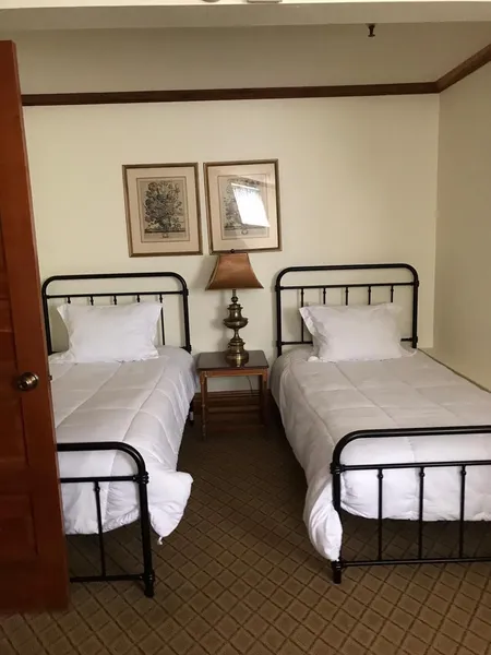 Pacific Grove Inn hotel detail image 6