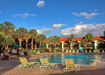 Maingate Lakeside Resort hotel thumbnail 2