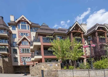 Ski In, Ski Out 1 Bedroom at the Eagle Bahn Gondola in Lionshead hotel thumbnail 2