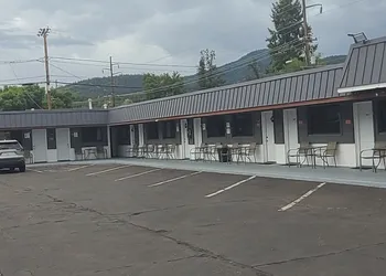 Highlander Motel hotel thumbnail 4