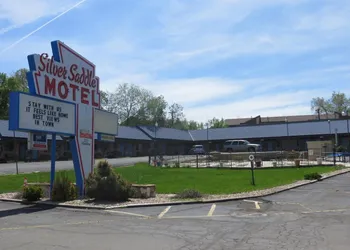 Silver Saddle Motel hotel thumbnail 5