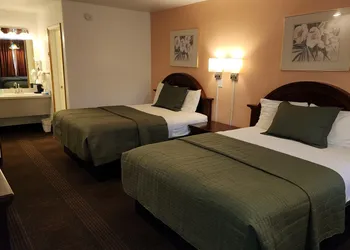 Silver Saddle Motel hotel thumbnail 8