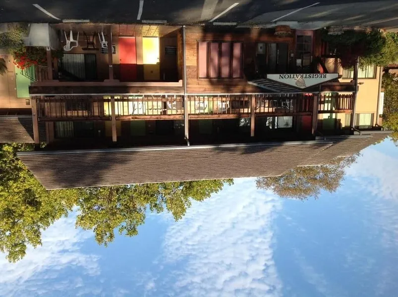 Humboldt Redwoods Inn hotel detail image 2