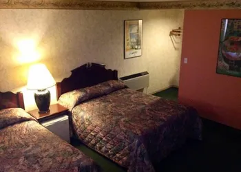 Humboldt Redwoods Inn hotel thumbnail 4