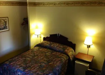 Humboldt Redwoods Inn hotel thumbnail 5