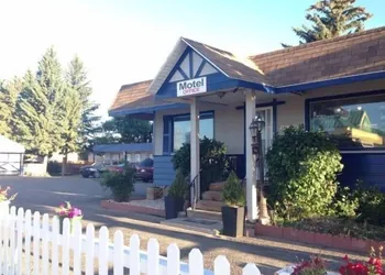 Blue Mountain Motel hotel thumbnail 2